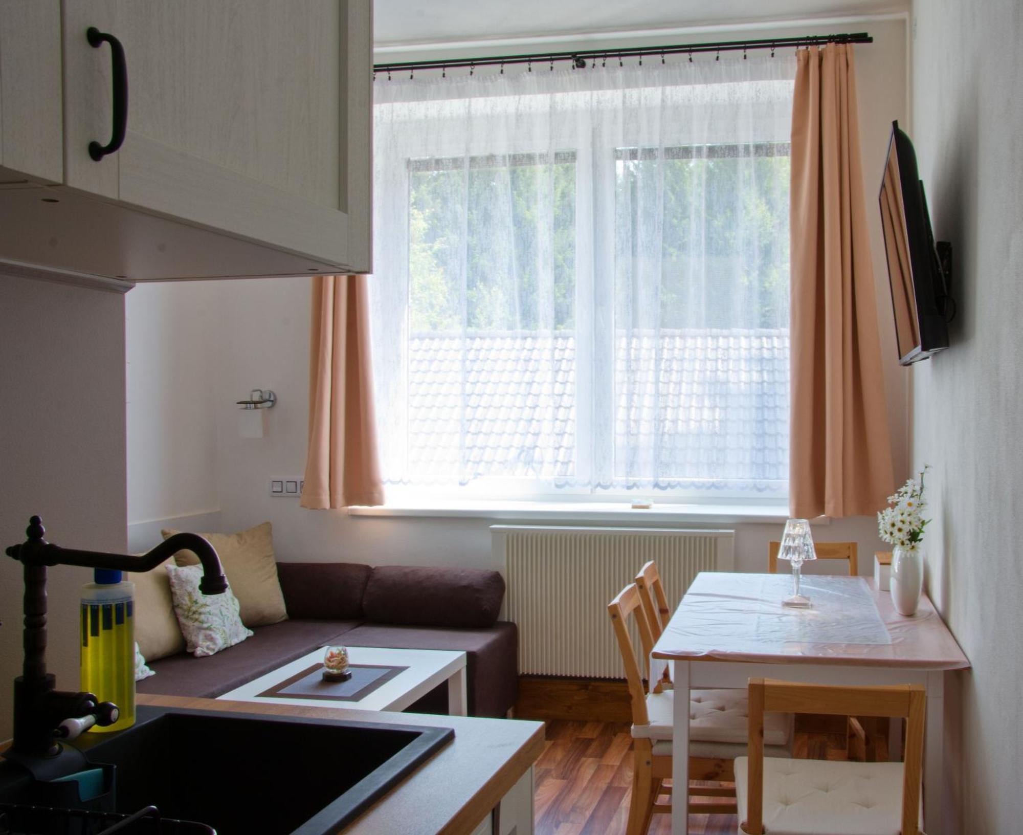 Kopretina Apartment Cerne Udoli Exterior photo